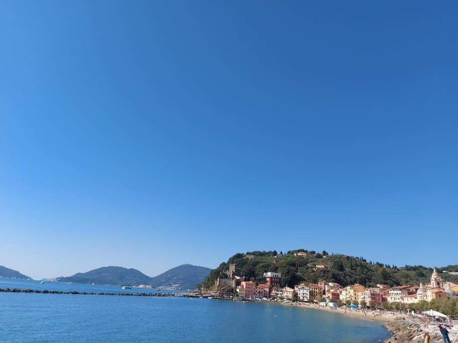 Elegante Appartamento La Spezia Centro エクステリア 写真