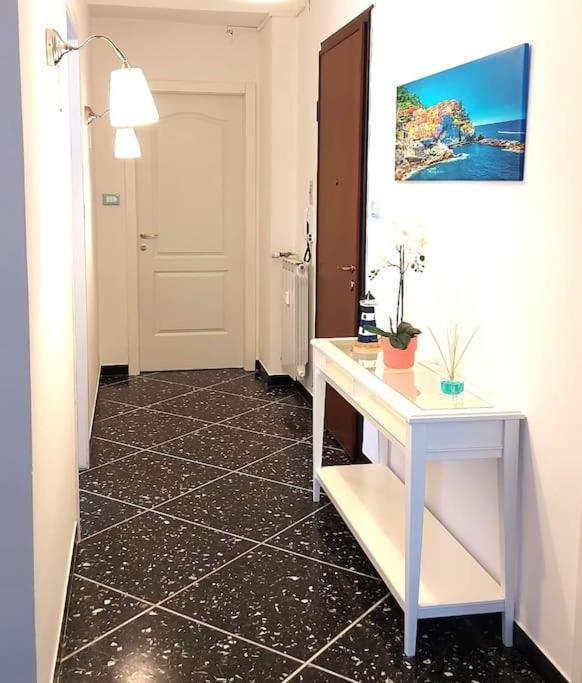 Elegante Appartamento La Spezia Centro エクステリア 写真
