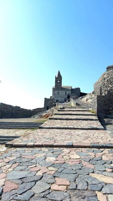 Elegante Appartamento La Spezia Centro エクステリア 写真